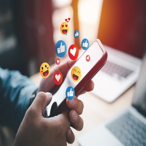 Social media analytics thumb