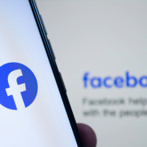 advantages of Facebook